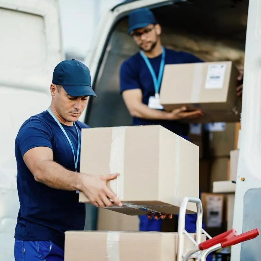 Movers Doing Delivery Service